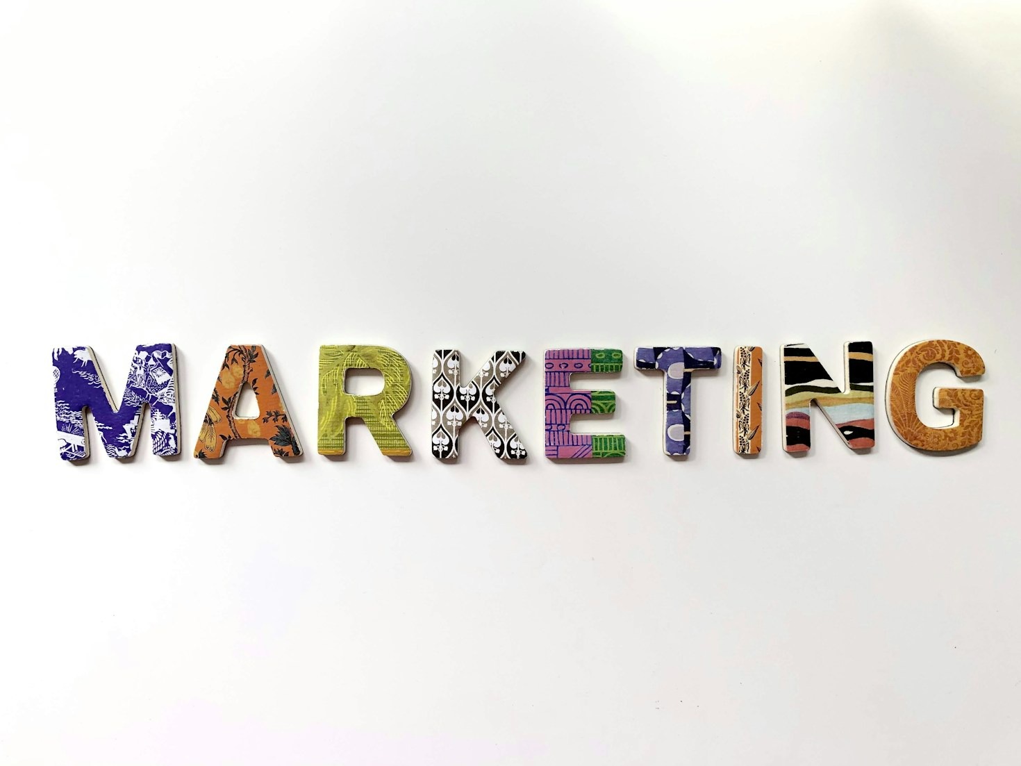 Essential Steps to Launch Your Business with Minimal Resources